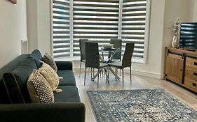 Sandleigh Apartment